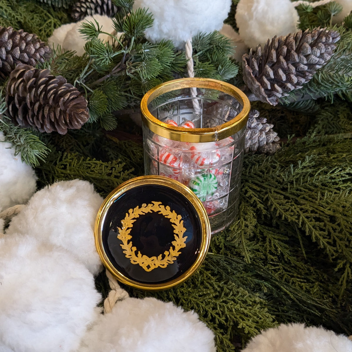 Jar with Wreath Motif