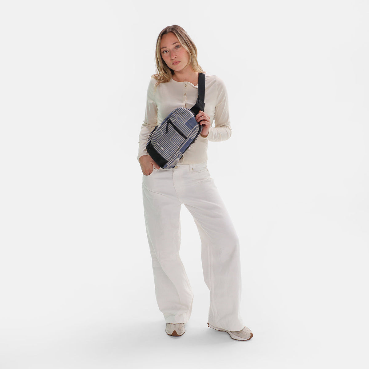 Metro AT | Reversible Sling - Passport Print