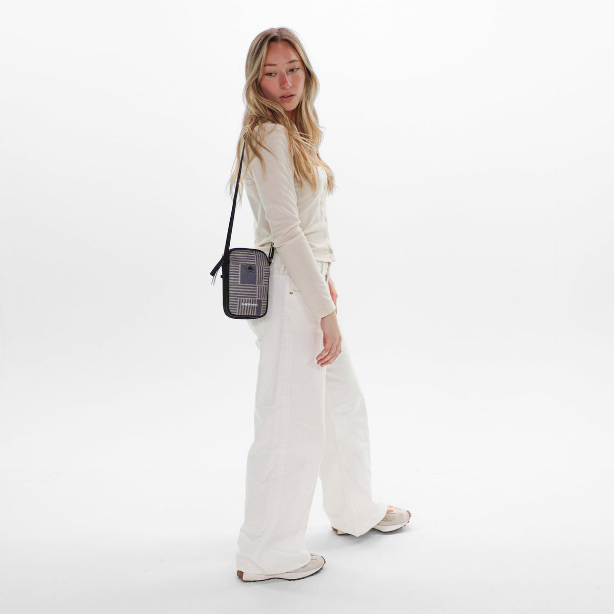 Simplicity AT | Crossbody Wallet - Passport Print