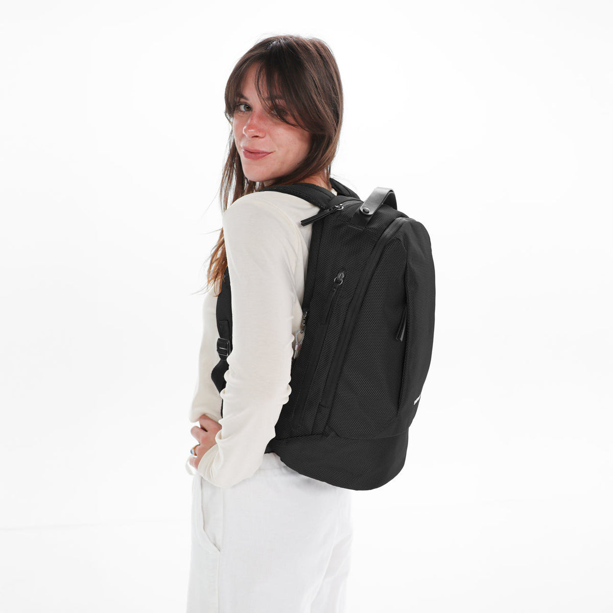 Solstice | Anti-Theft Travel Backpack - Carbon Black